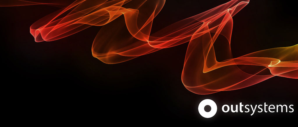 logo Outsystems entre ondas rojas y naranjas abstractas