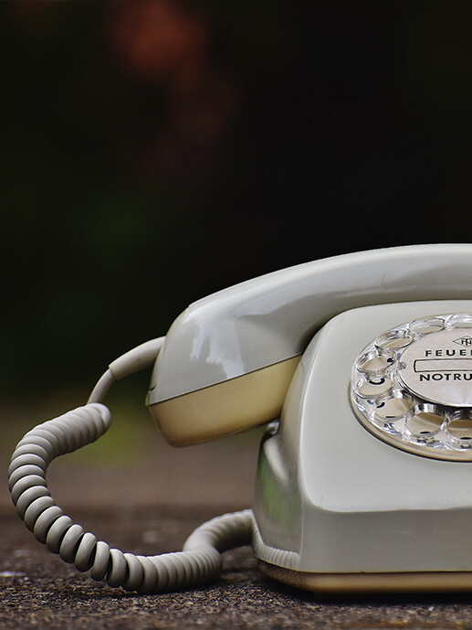 Babel Telecomunicaciones Otros. Un teléfono antiguo.